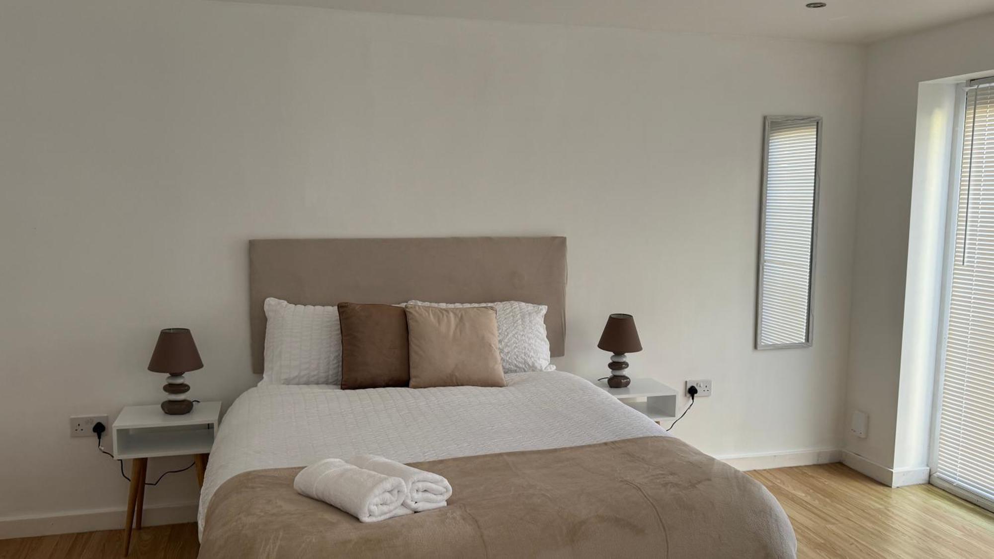 Little Luxe Shared House Hotel Бристол Екстериор снимка